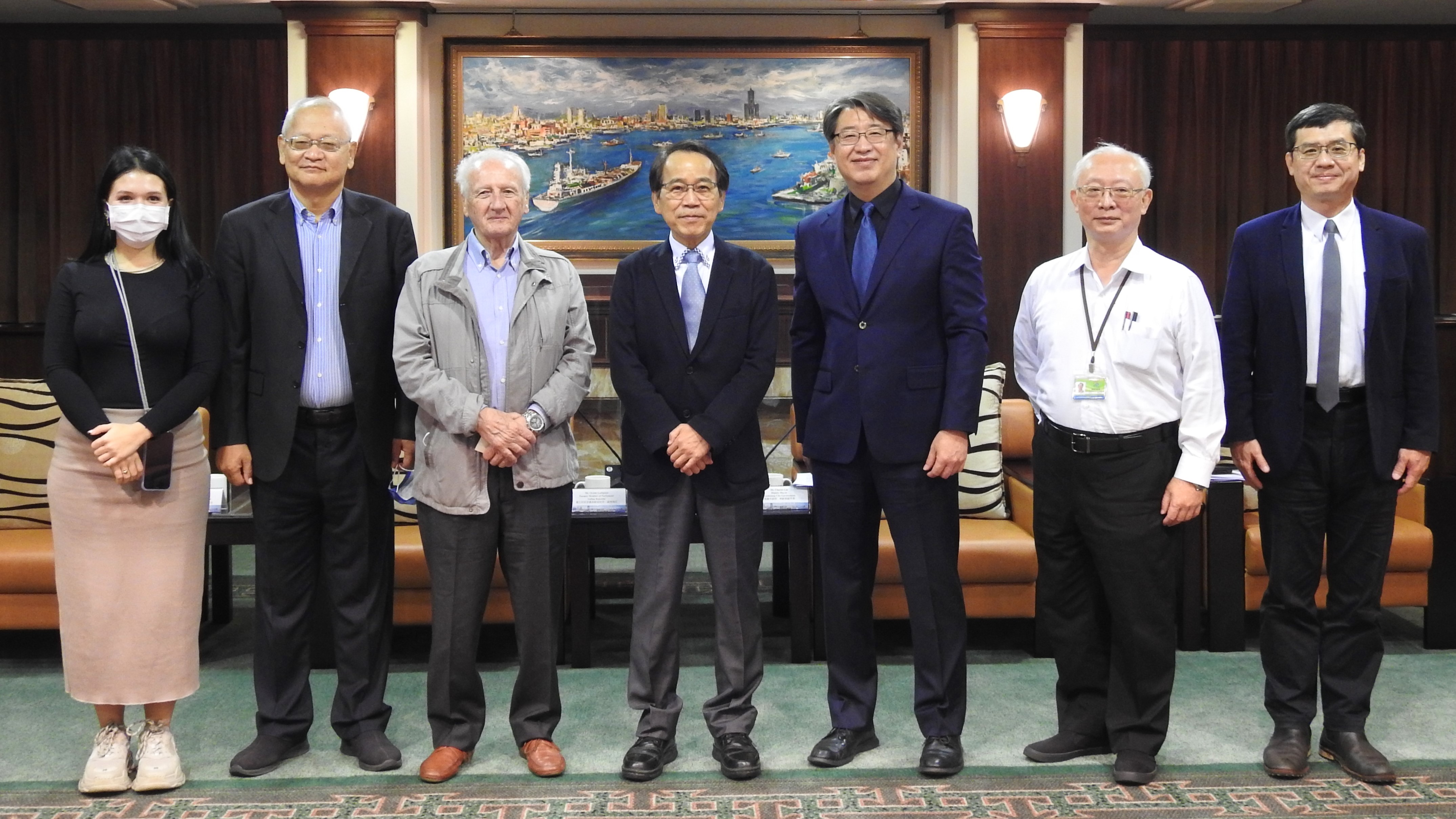 羅德強尼前眾議員、台灣卡羅歐巴尼協會莊振澤理事長拜會，驚艷高雄轉變升級