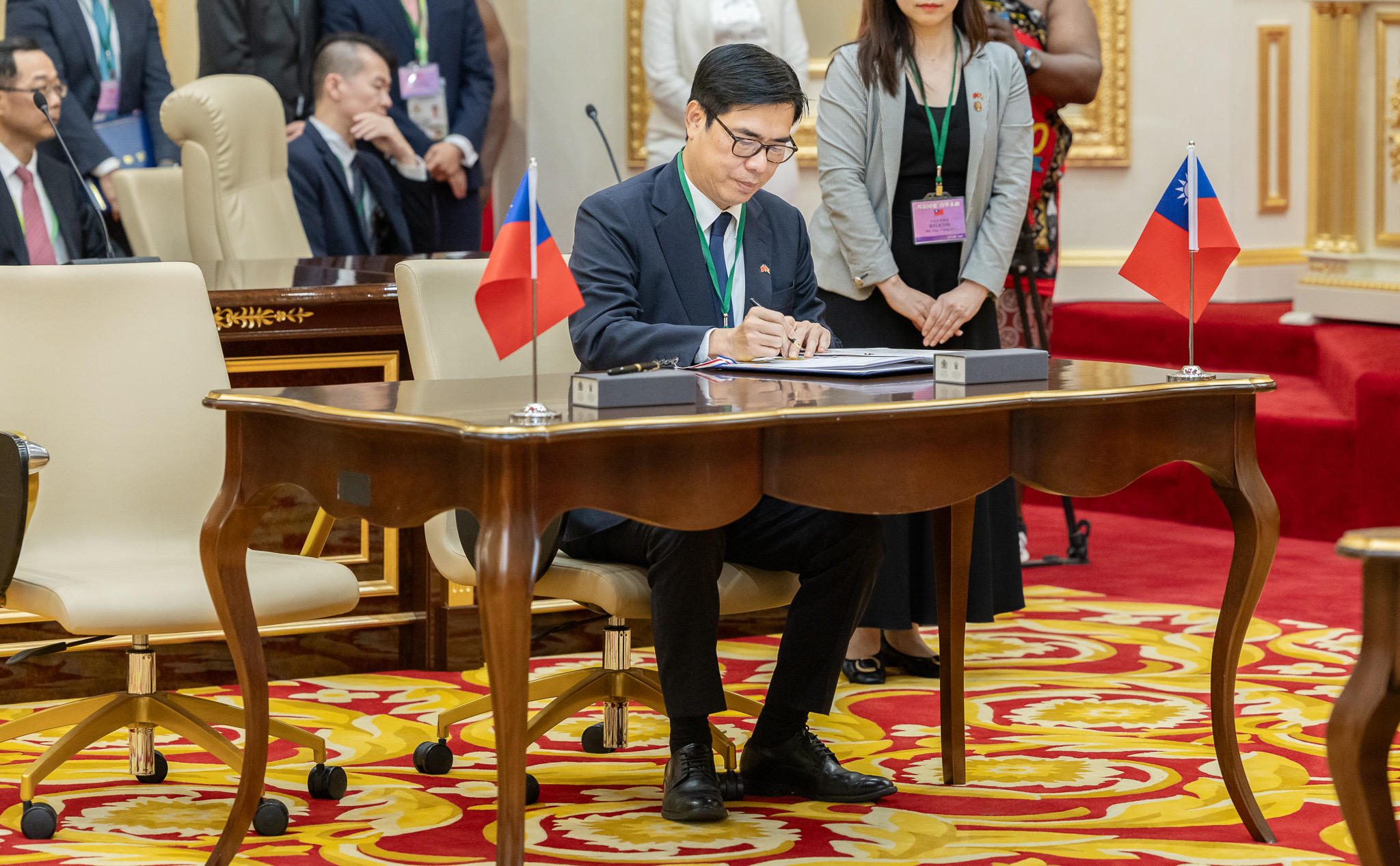 高雄市長陳其邁與史瓦帝尼王國首都姆巴巴內市簽署姊妹市協定