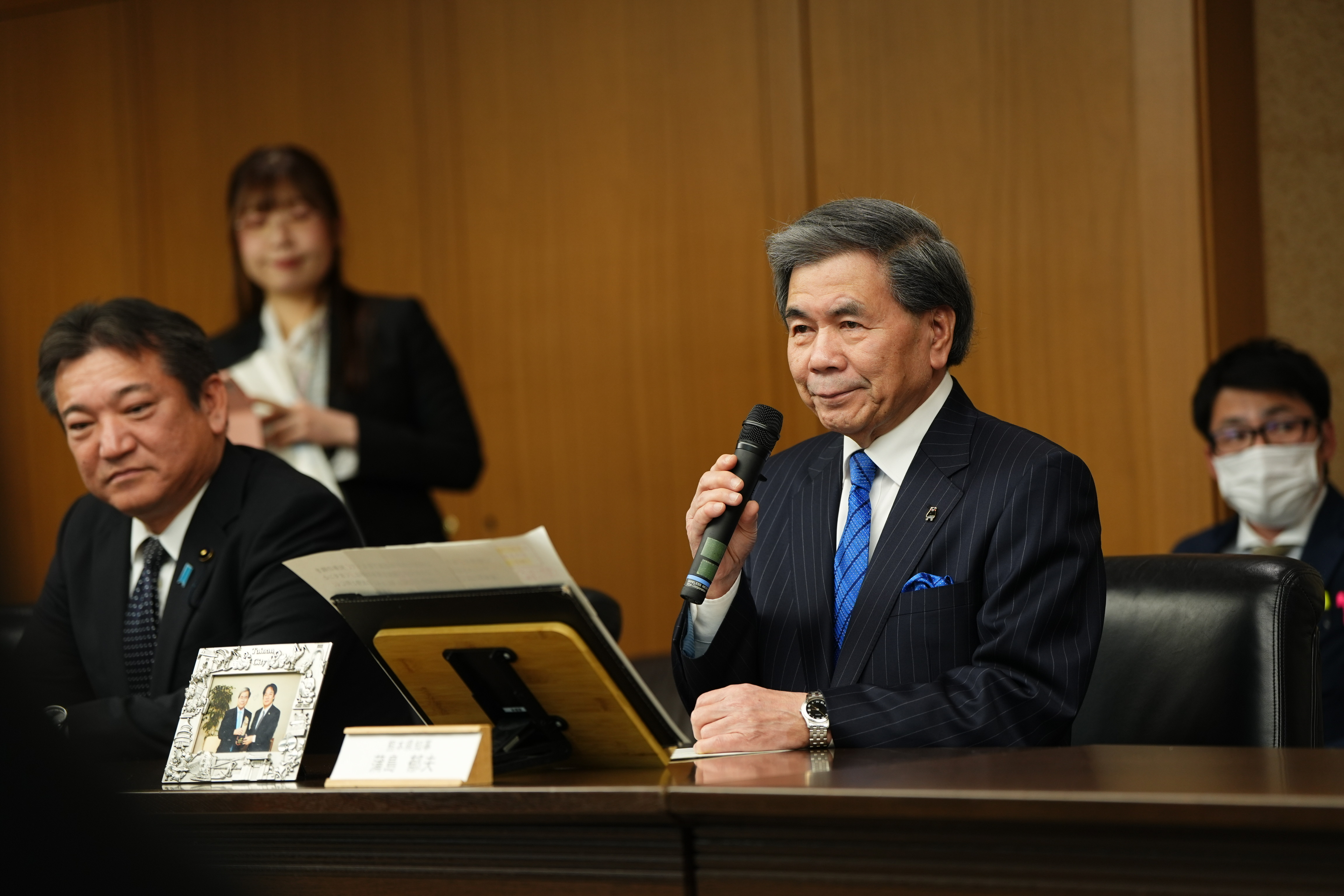 圖說3：高雄市副市長羅達生28日下午拜會日本友好城市熊本縣蒲島郁夫知事。