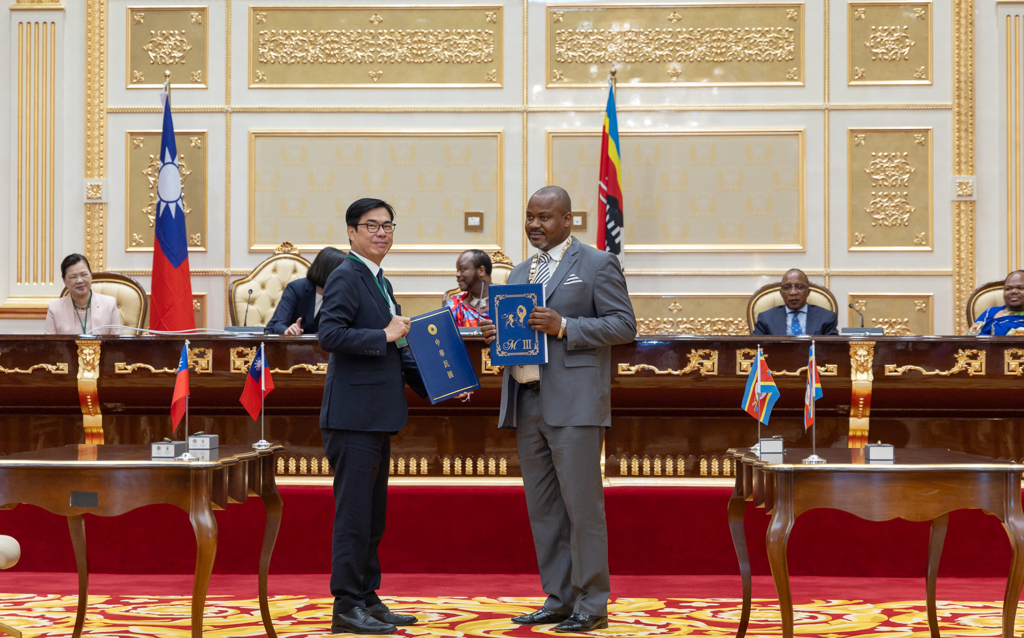 Kaohsiung and Mbabane signed the Sister City Agreement.